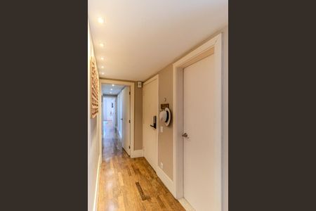 Apartamento à venda com 142m², 3 quartos e 2 vagasEntrada