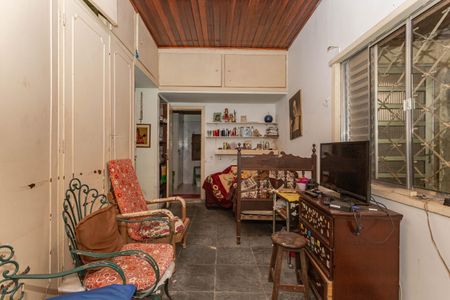 Casa à venda com 240m², 4 quartos e 4 vagas