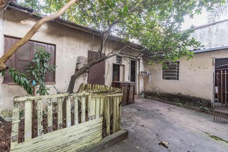 Casa à venda com 240m², 4 quartos e 4 vagas