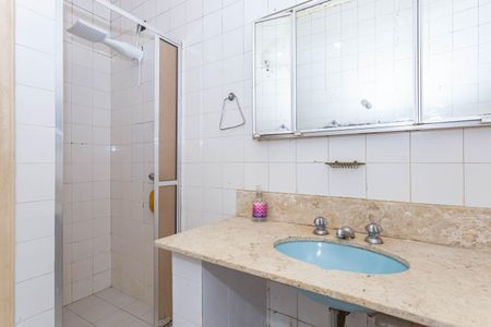 Casa à venda com 240m², 4 quartos e 4 vagas