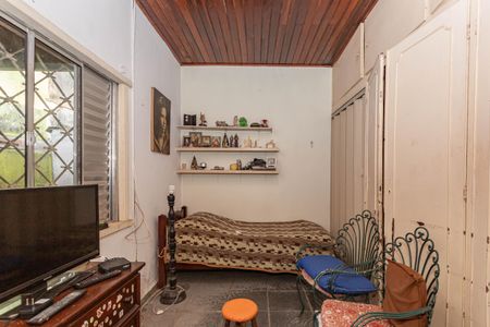 Casa à venda com 240m², 4 quartos e 4 vagas