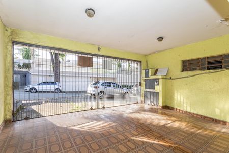 Casa à venda com 240m², 4 quartos e 4 vagas