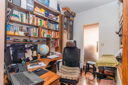 Apartamento à venda com 91m², 2 quartos e 2 vagasEscritório