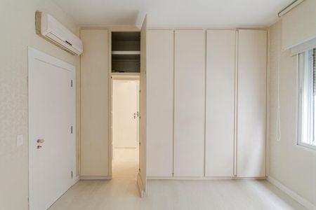 Apartamento à venda com 280m², 3 quartos e 2 vagasSuíte 1