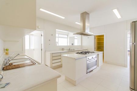 Apartamento à venda com 280m², 3 quartos e 2 vagasCozinha