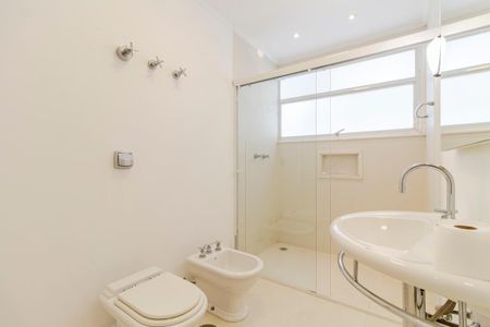 Apartamento à venda com 280m², 3 quartos e 2 vagasBanheiro da Suíte 1