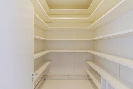 Apartamento à venda com 280m², 3 quartos e 2 vagasCozinha