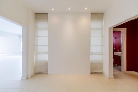 Apartamento à venda com 280m², 3 quartos e 2 vagasEntrada