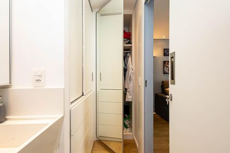 Apartamento à venda com 36m², 1 quarto e 2 vagasBanheiro