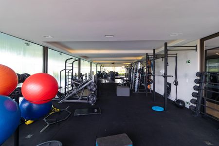 Casa de condomínio à venda com 496m², 4 quartos e 3 vagasÁrea comum - Academia