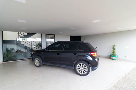 Casa de condomínio à venda com 496m², 4 quartos e 3 vagasGaragem