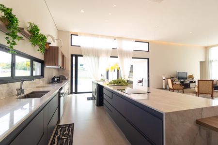 Casa de condomínio à venda com 496m², 4 quartos e 3 vagasCozinha