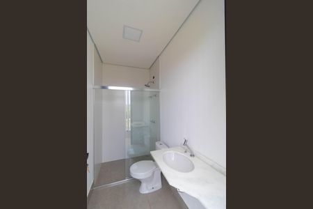 Casa de condomínio à venda com 496m², 4 quartos e 3 vagasBanheiro de Serviço