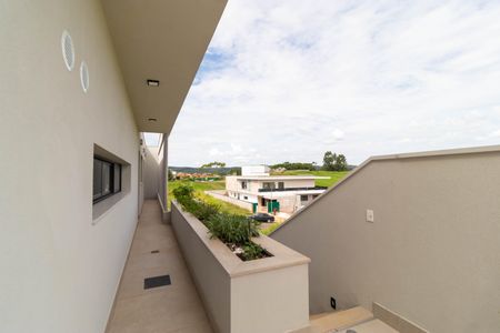 Casa de condomínio à venda com 496m², 4 quartos e 3 vagasQuintal