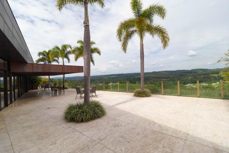 Casa de condomínio à venda com 496m², 4 quartos e 3 vagasÁrea comum - Salão de festas