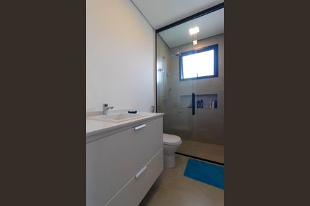 Casa de condomínio à venda com 496m², 4 quartos e 3 vagasBanheiro da Suíte 3