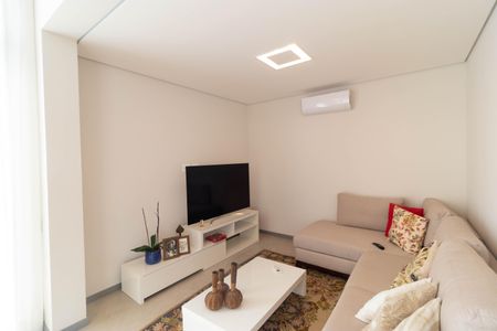 Casa de condomínio à venda com 496m², 4 quartos e 3 vagasSala 2