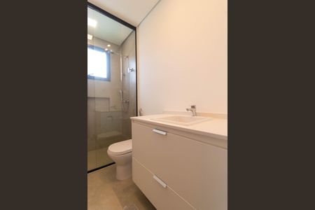 Casa de condomínio à venda com 496m², 4 quartos e 3 vagasBanheiro da Suíte 2