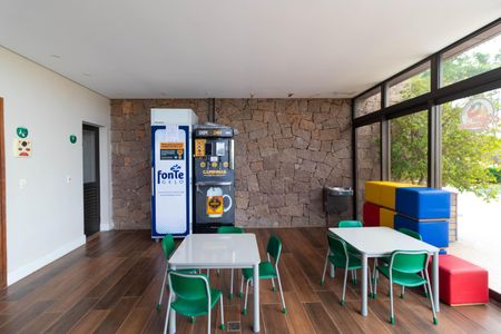 Casa de condomínio à venda com 496m², 4 quartos e 3 vagasÁrea comum