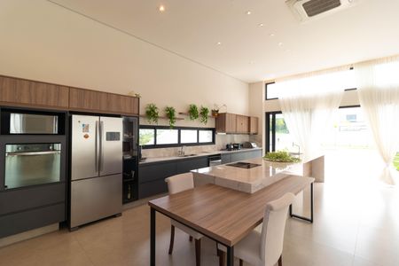Casa de condomínio à venda com 496m², 4 quartos e 3 vagasCozinha