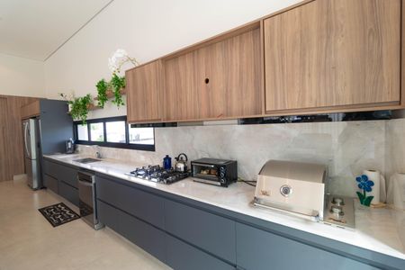 Casa de condomínio à venda com 496m², 4 quartos e 3 vagasCozinha