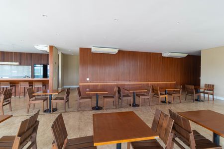 Casa de condomínio à venda com 496m², 4 quartos e 3 vagasÁrea comum - Salão de festas