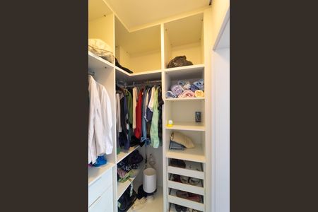 Casa de condomínio à venda com 496m², 4 quartos e 3 vagasCloset da Suíte 3