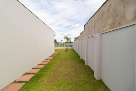 Casa de condomínio à venda com 496m², 4 quartos e 3 vagasQuintal
