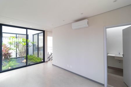 Casa de condomínio à venda com 496m², 4 quartos e 3 vagasEscritório