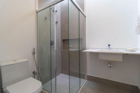 Casa de condomínio à venda com 496m², 4 quartos e 3 vagasBanheiro do Escritório