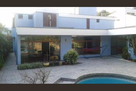 Casa à venda com 945m², 4 quartos e 5 vagas Casa à venda com 945m², 4 quartos e 5 vagasFoto 01