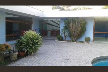 Casa à venda com 945m², 4 quartos e 5 vagas Casa à venda com 945m², 4 quartos e 5 vagasFoto 26