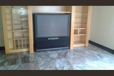 Casa à venda com 945m², 4 quartos e 5 vagas Casa à venda com 945m², 4 quartos e 5 vagasFoto 35