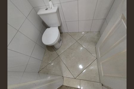 Casa à venda com 260m², 2 quartos e 3 vagas Casa à venda com 260m², 2 quartos e 3 vagasLavabo