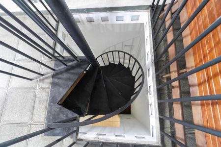 Apartamento à venda com 192m², 3 quartos e 1 vagaEscada