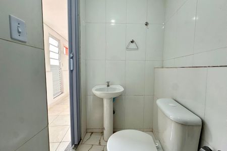 Studio para alugar com 17m², 1 quarto e sem vaga Studio para alugar com 17m², 1 quarto e sem vagaBanheiro