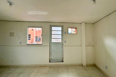 Studio para alugar com 17m², 1 quarto e sem vaga Studio para alugar com 17m², 1 quarto e sem vagaSala/Quarto