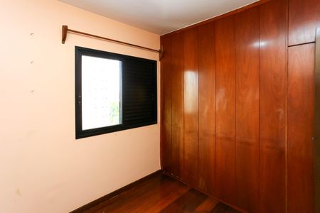 Apartamento à venda com 176m², 4 quartos e 4 vagas Apartamento à venda com 176m², 4 quartos e 4 vagasQuarto