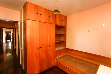 Apartamento à venda com 176m², 4 quartos e 4 vagas Apartamento à venda com 176m², 4 quartos e 4 vagasSuíte 3