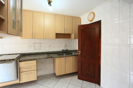 Apartamento à venda com 176m², 4 quartos e 4 vagas Apartamento à venda com 176m², 4 quartos e 4 vagasCozinha