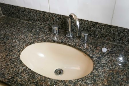 Apartamento à venda com 176m², 4 quartos e 4 vagas Apartamento à venda com 176m², 4 quartos e 4 vagasBanheiro da Suíte