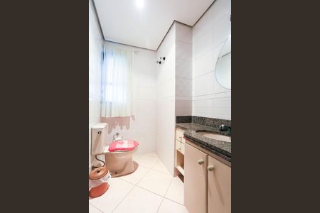 Apartamento à venda com 176m², 4 quartos e 4 vagas Apartamento à venda com 176m², 4 quartos e 4 vagasBanheiro Social