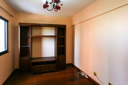 Apartamento à venda com 176m², 4 quartos e 4 vagas Apartamento à venda com 176m², 4 quartos e 4 vagasSala 2