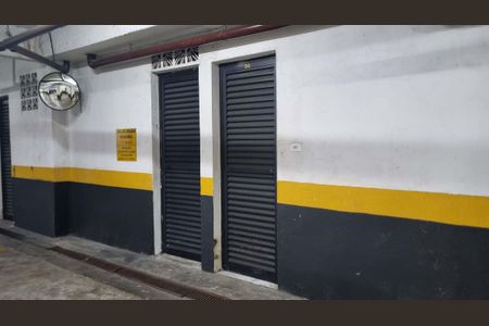 Apartamento à venda com 176m², 4 quartos e 4 vagas Apartamento à venda com 176m², 4 quartos e 4 vagasÁrea comum