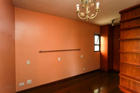 Apartamento à venda com 176m², 4 quartos e 4 vagas Apartamento à venda com 176m², 4 quartos e 4 vagasSuíte