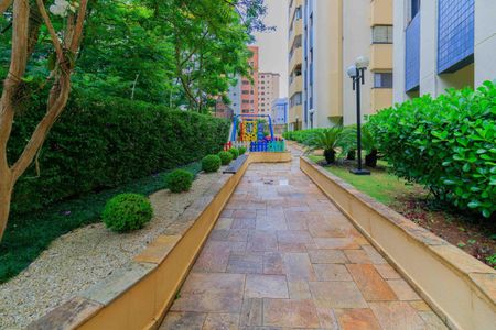 Apartamento à venda com 176m², 4 quartos e 4 vagas Apartamento à venda com 176m², 4 quartos e 4 vagasÁrea comum