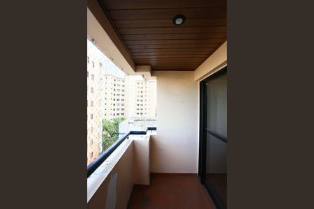 Apartamento à venda com 176m², 4 quartos e 4 vagas Apartamento à venda com 176m², 4 quartos e 4 vagasVaranda da Sala