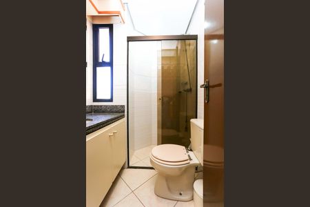 Apartamento à venda com 176m², 4 quartos e 4 vagas Apartamento à venda com 176m², 4 quartos e 4 vagasBanheiro da Suíte 3