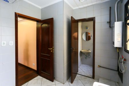 Apartamento à venda com 176m², 4 quartos e 4 vagas Apartamento à venda com 176m², 4 quartos e 4 vagasÁrea de Serviço