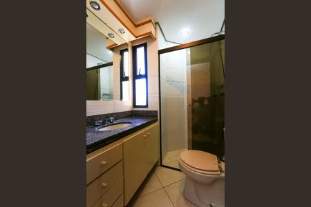 Apartamento à venda com 176m², 4 quartos e 4 vagas Apartamento à venda com 176m², 4 quartos e 4 vagasBanheiro da Suíte 3